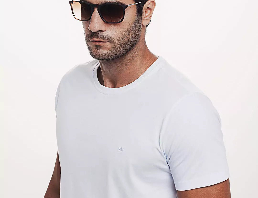 Camiseta Algodão 301 Branca Algodão BCI™ & Tingimento Reativo EZUTUS Roupa Masculina Básica de Qualidade