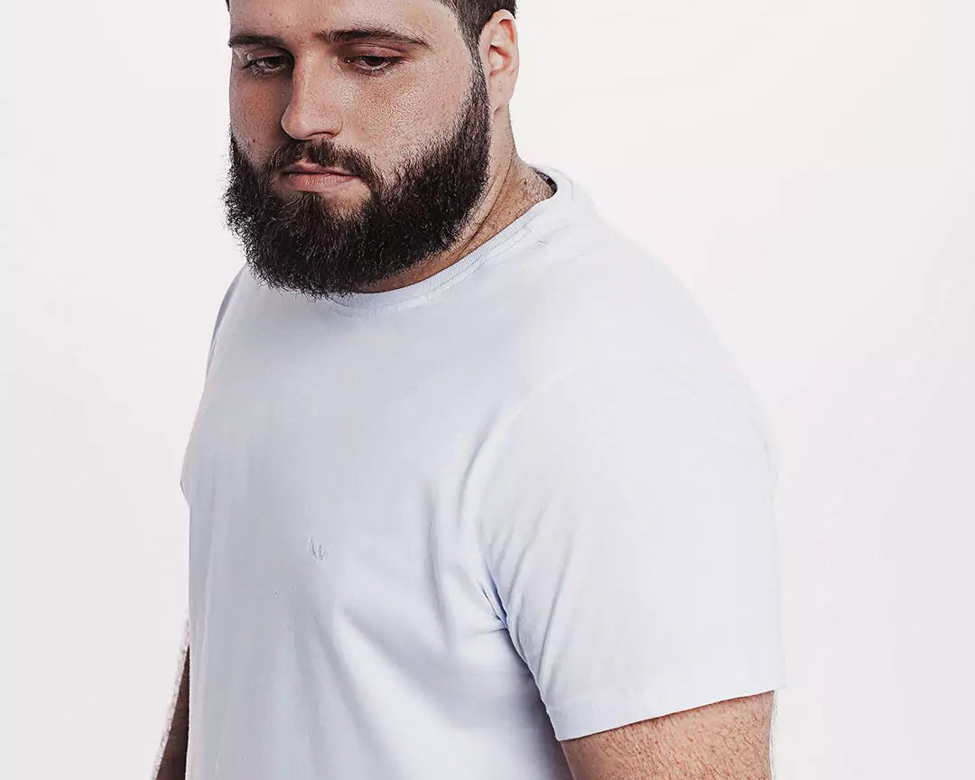 Camiseta Algodão 301 Branca | Plus Size Algodão BCI™ & Tingimento Reativo EZUTUS Roupa Masculina Básica de Qualidade