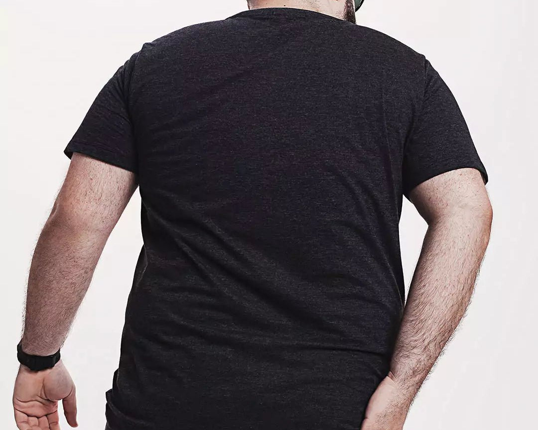 Camiseta Algodão 301 Preta Mescla | Plus Size Algodão BCI™ & Tingimento Reativo EZUTUS Roupa Masculina Básica de Qualidade