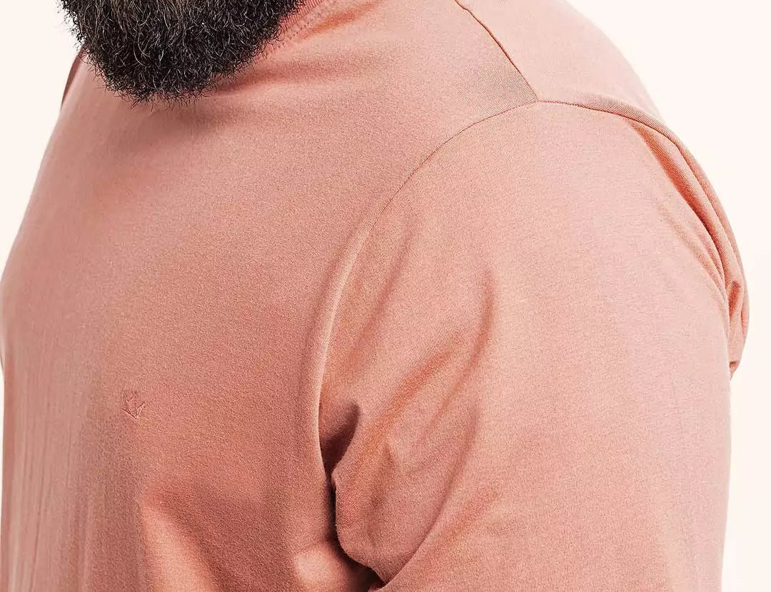 Camiseta Algodão 301 Rosa | Plus Size Algodão BCI™ & Tingimento Reativo EZUTUS Roupa Masculina Básica de Qualidade