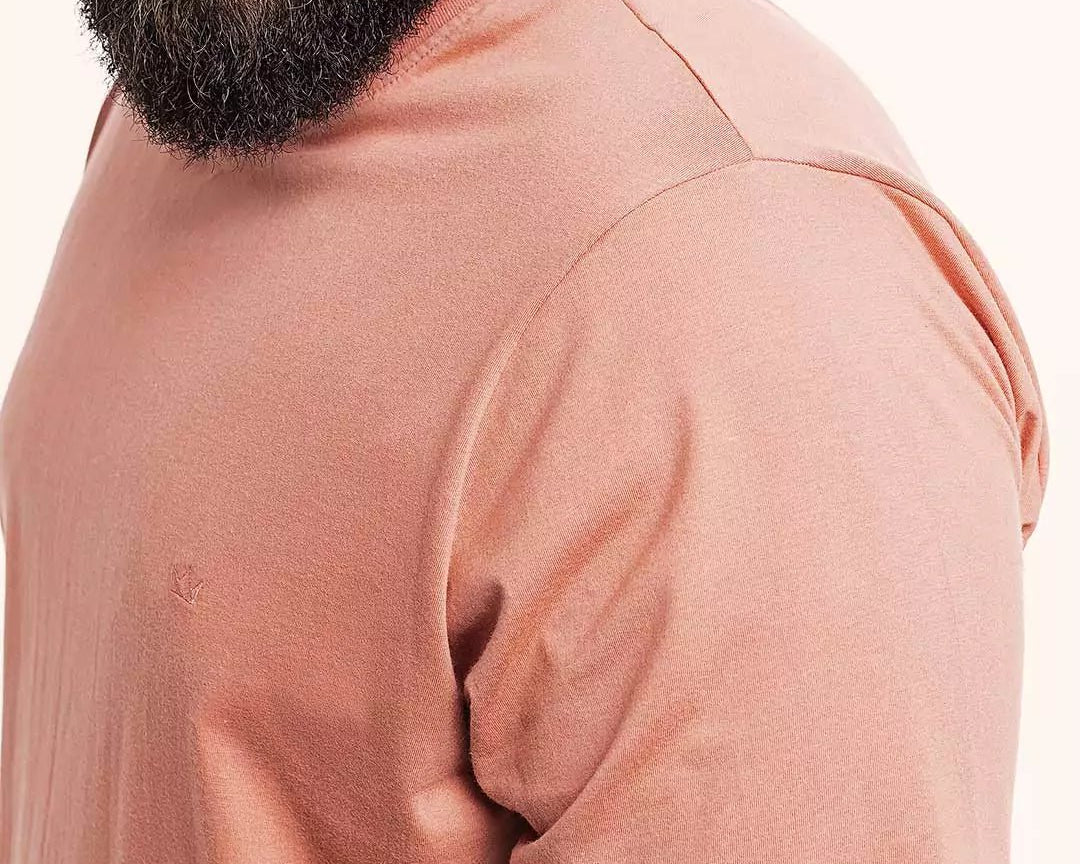 Camiseta Algodão 301 Rosa | Plus Size Algodão BCI™ & Tingimento Reativo EZUTUS Roupa Masculina Básica de Qualidade