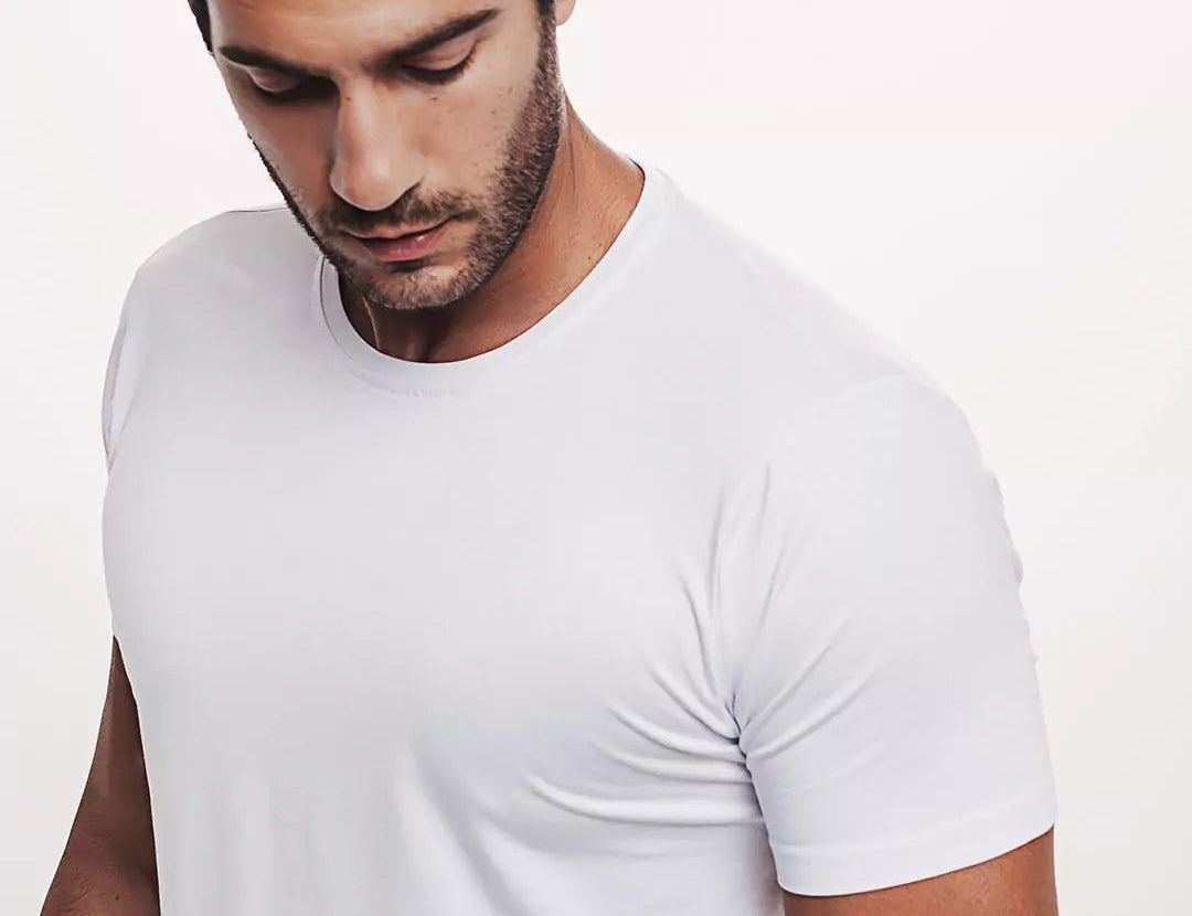 Camiseta Everyday Branca Viscose EcoVero™ & Tingimento Reativo EZUTUS Roupa Masculina Básica de Qualidade
