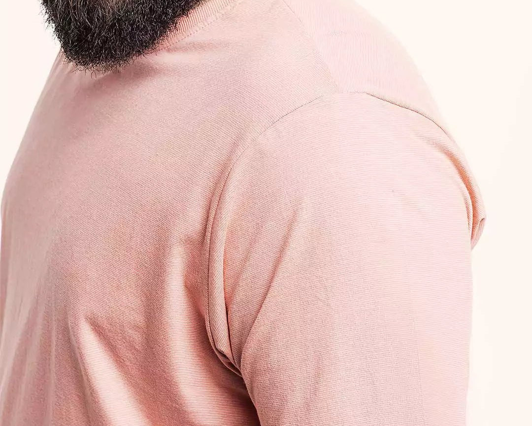 Camiseta Mescla 401 Rosa | Plus Size Algodão BCI™ & Tingimento Reativo EZUTUS Roupa Masculina Básica de Qualidade